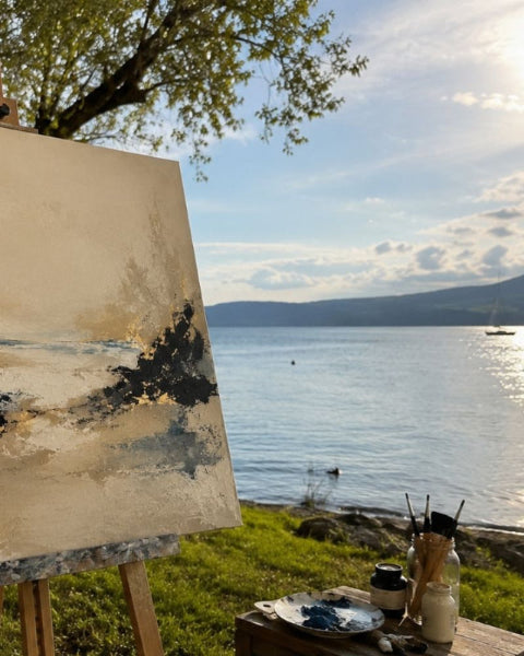 Großformatige Leinwand am Attersee von Sandra Thaler